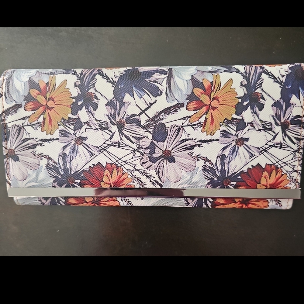 Vintage Women's Buxton Floral Checkbook Wallet NWT